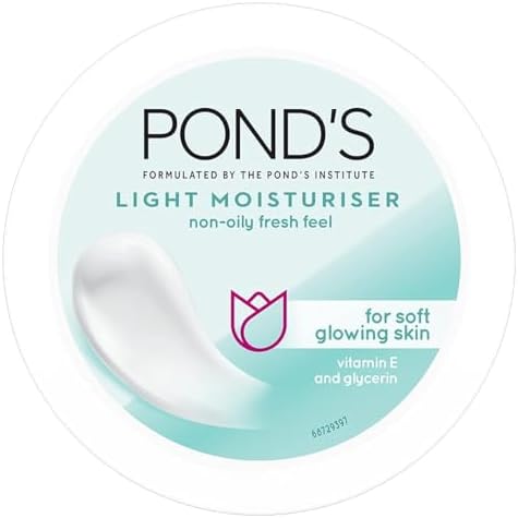 POND'S Light Face Moisturizer 200 ml, Daily Lightweight Non-Oily Cream with Vitamin E for