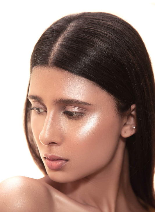 SUGAR Cosmetics Bling Leader Illuminating Moisturizer: 03 Peach Poppin
