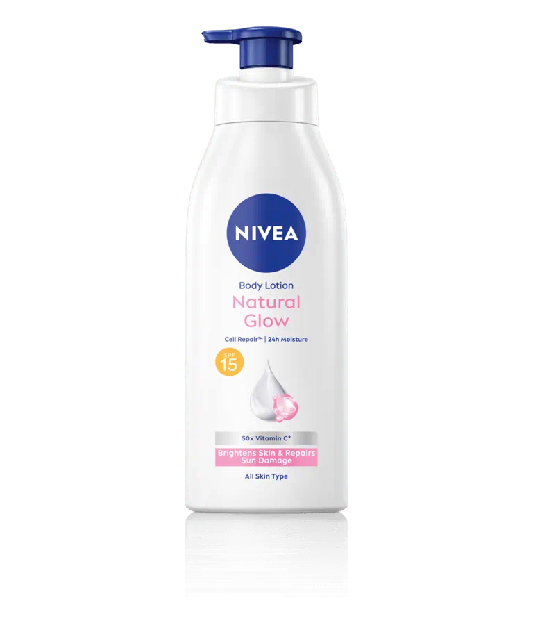 Nivea BodyLotion Natural Glow | Cell Repair Even Tone Complex & Vitamin C Spf 15 | 400Ml (13.52 Fl Oz)