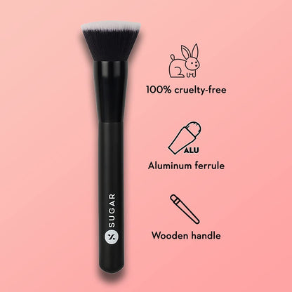 SUGAR Cosmetics Blend Trend Kabuki Brush: 052 Foundation