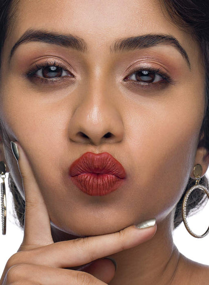 SUGAR Nothing Else Matter Lipstick: 31 Simmer Brown