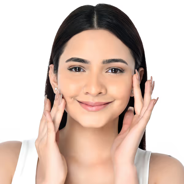 Mamaearth Glow Serum Foundation Mini Tube: Vitamin C & Turmeric, 18 ml